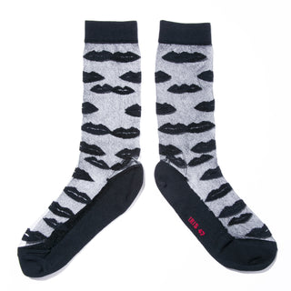 lip socks