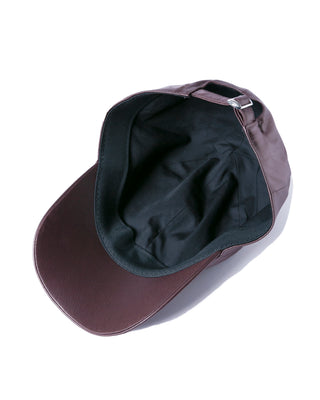 val cap