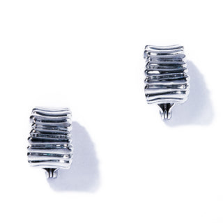 metis earring
