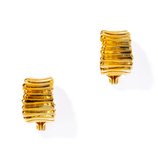metis earring