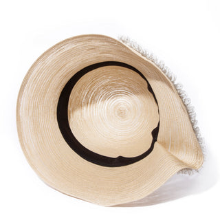 lily hat