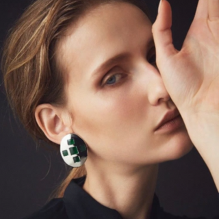 crest earring