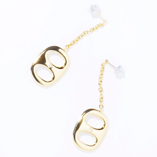 key hole chain pierce